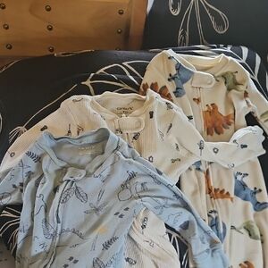 Carter's Baby Sleepers - 2- 9 Mos 1- 12 Mos